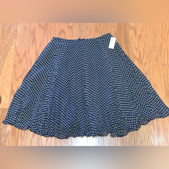 Y2K Vtg Women’s 2 100% Rayon Donna Karan Skirt - Picture 2 of 16